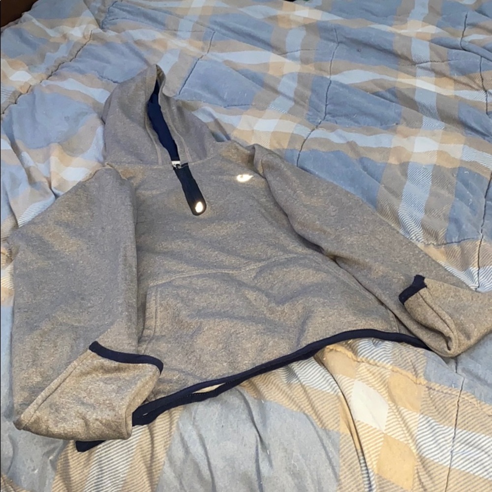 Champion Gray Hoodie in Size XL